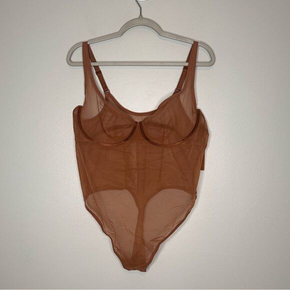 Skims Ultra Fine Mesh Underwire Thong Bodysuit NWT - Picture 3 of 5